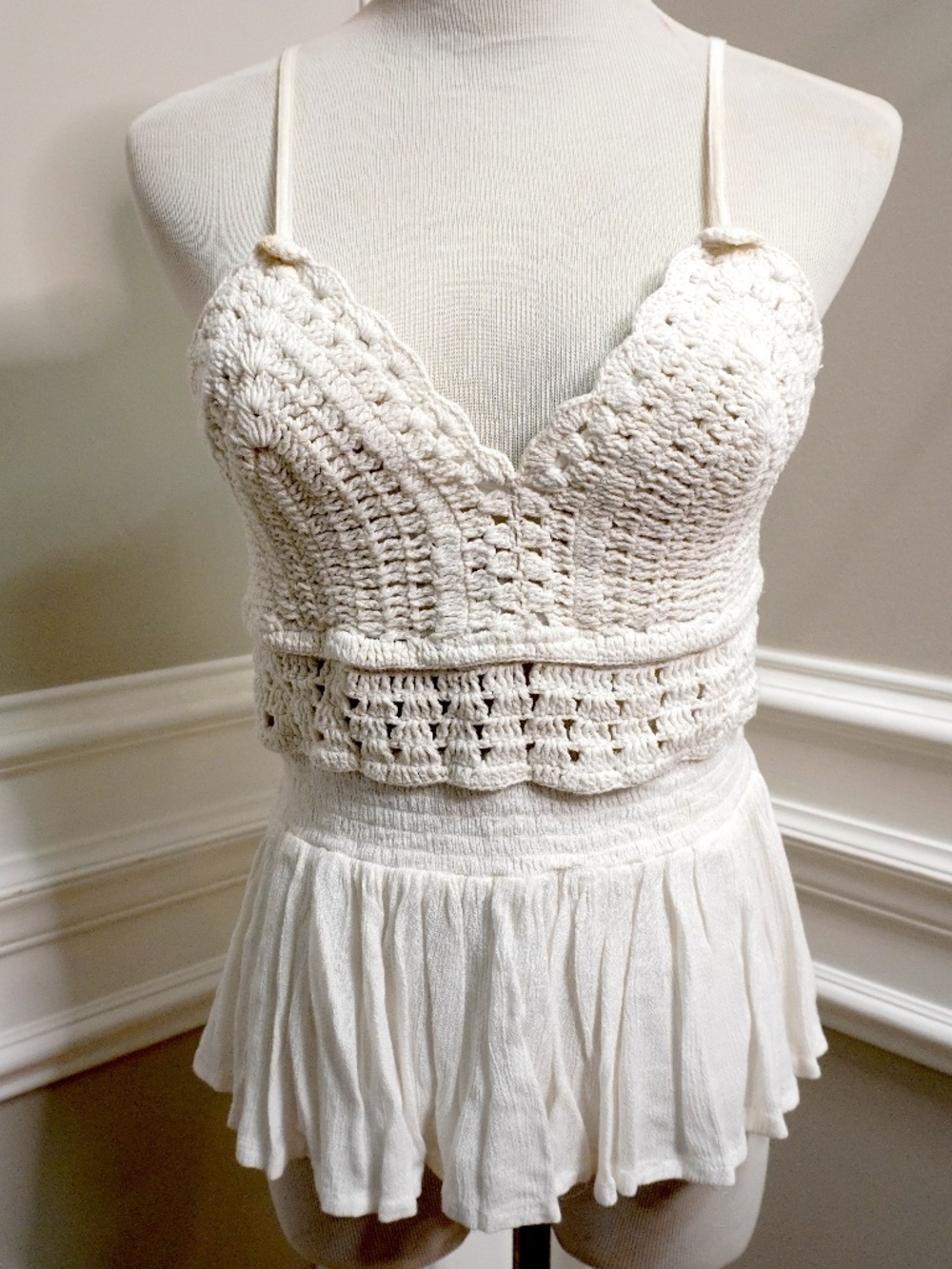 Rebellion Again Crochet Knit Tank Top, Size M